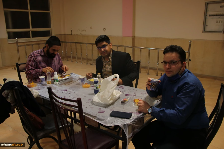 نشست صمیمی فعالین دانشجویی،تشکل ها،هیأت های مذهبی،کانون های فرهنگی و انجمن های علمی دانشگاه فرهنگیان استان اصفهان 14
