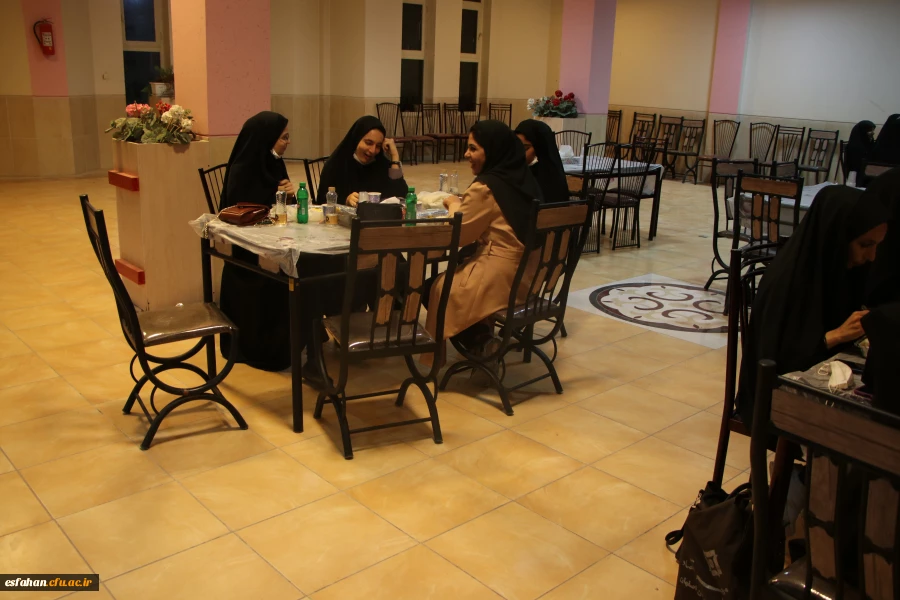 نشست صمیمی فعالین دانشجویی،تشکل ها،هیأت های مذهبی،کانون های فرهنگی و انجمن های علمی دانشگاه فرهنگیان استان اصفهان 17