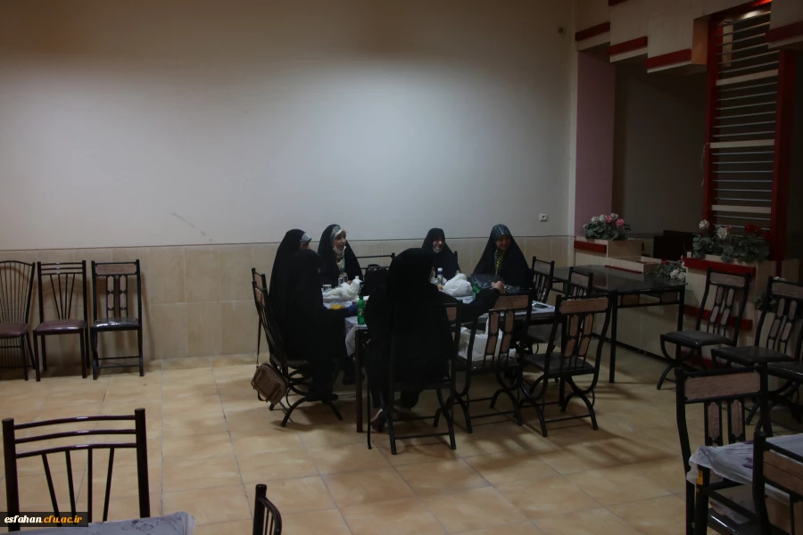 نشست صمیمی فعالین دانشجویی،تشکل ها،هیأت های مذهبی،کانون های فرهنگی و انجمن های علمی دانشگاه فرهنگیان استان اصفهان 18