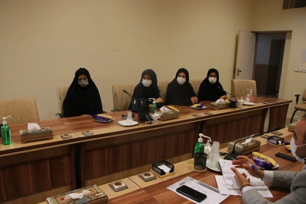 تشکیل جلسه  کارشناس مسئولان و کارشناسان آموزش  دانشگاه فرهنگیان استان اصفهان   5