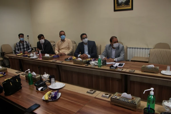 تشکیل جلسه  کارشناس مسئولان و کارشناسان آموزش  دانشگاه فرهنگیان استان اصفهان   7