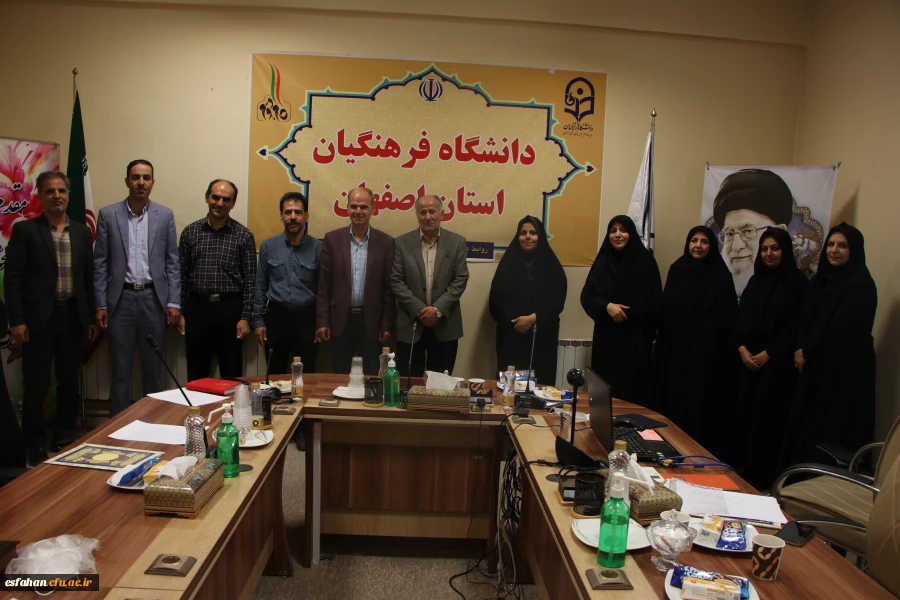 گرامیداشت هفته ی ارتباطات و روز روابط عمومی در دانشگاه فرهنگیان استان اصفهان 13