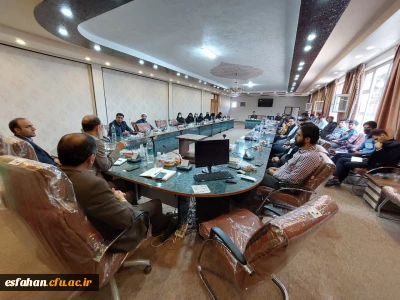 نشست صمیمی مدیرکل آموزش و پرورش استان اصفهان با تشکل های دانشجویی دانشگاه فرهنگیان استان اصفهان