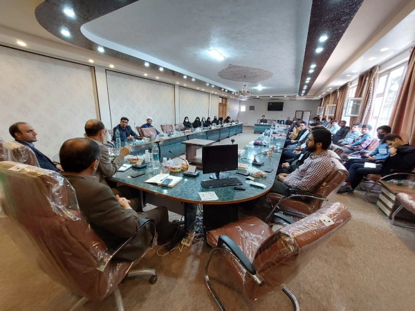 نشست صمیمی مدیرکل آموزش و پرورش استان اصفهان با تشکل های دانشجویی دانشگاه فرهنگیان استان اصفهان 2