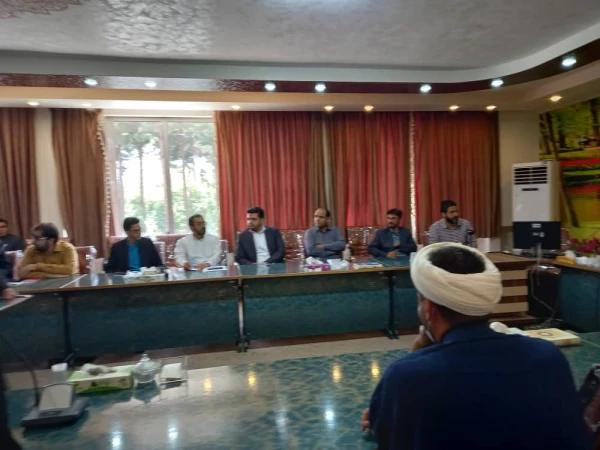 نشست صمیمی مدیرکل آموزش و پرورش استان اصفهان با تشکل های دانشجویی دانشگاه فرهنگیان استان اصفهان 3