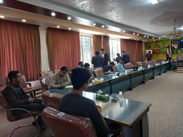 نشست صمیمی مدیرکل آموزش و پرورش استان اصفهان با تشکل های دانشجویی دانشگاه فرهنگیان استان اصفهان 6