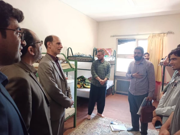 نشست صمیمی مدیرکل آموزش و پرورش استان اصفهان با تشکل های دانشجویی دانشگاه فرهنگیان استان اصفهان 11