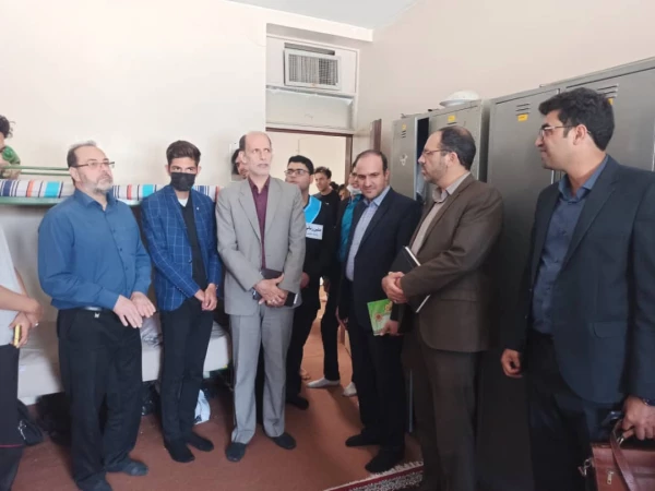 نشست صمیمی مدیرکل آموزش و پرورش استان اصفهان با تشکل های دانشجویی دانشگاه فرهنگیان استان اصفهان 12