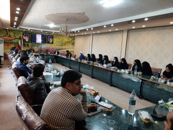 نشست صمیمی مدیرکل آموزش و پرورش استان اصفهان با تشکل های دانشجویی دانشگاه فرهنگیان استان اصفهان 15