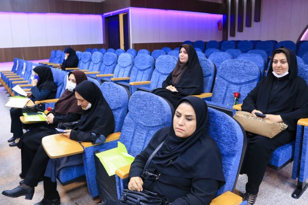 برگزاری اولین همایش بنیادخیرین حامی دانشگاه فرهنگیان استان اصفهان 11