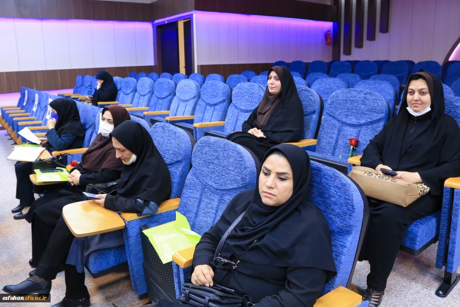 برگزاری اولین همایش بنیادخیرین حامی دانشگاه فرهنگیان استان اصفهان 11