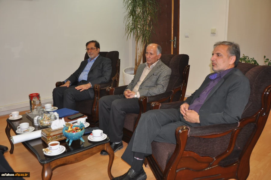 دیدار سرپرست دانشگاه فرهنگیان استان اصفهان با ریاست صدا و سیمای  استان اصفهان 4