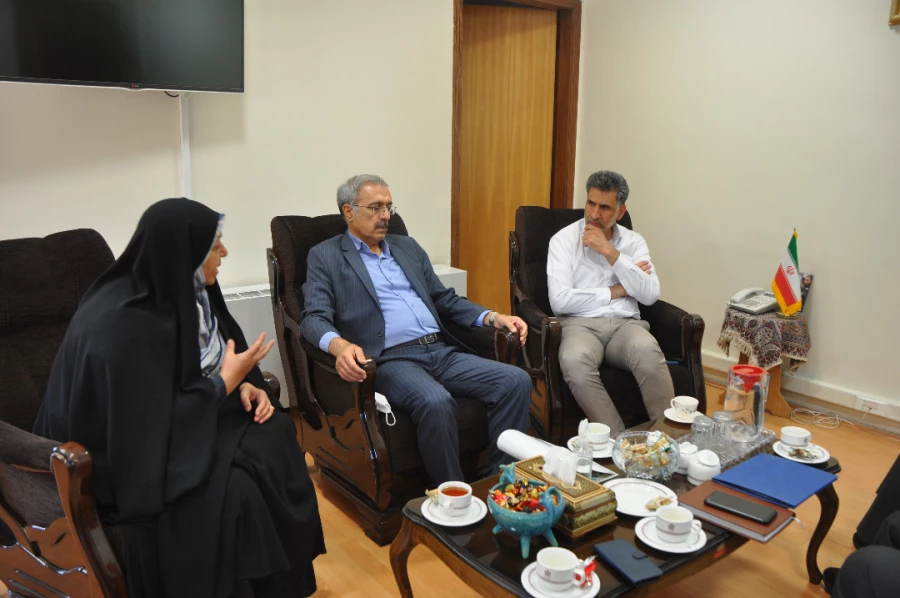 دیدار سرپرست دانشگاه فرهنگیان استان اصفهان با ریاست صدا و سیمای  استان اصفهان 4