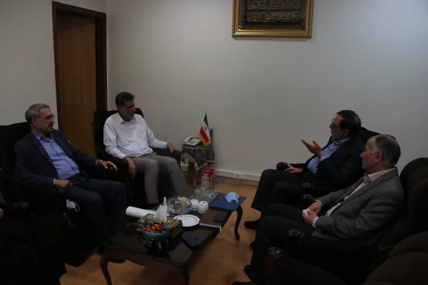 دیدار سرپرست دانشگاه فرهنگیان استان اصفهان با ریاست صدا و سیمای  استان اصفهان 7