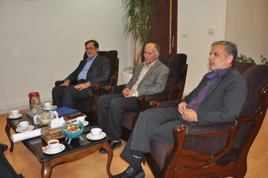 دیدار سرپرست دانشگاه فرهنگیان استان اصفهان با ریاست صدا و سیمای  استان اصفهان 8