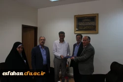 دیدار سرپرست دانشگاه فرهنگیان استان اصفهان با ریاست صدا و سیمای  استان اصفهان 9