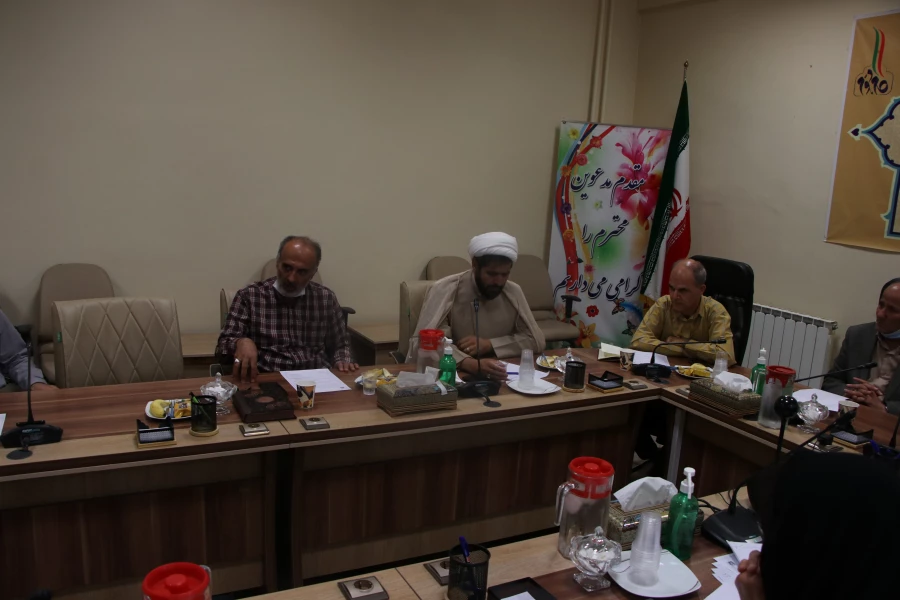 تشکیل جلسه در خصوص فرهنگ  ایثار و شهادت 3