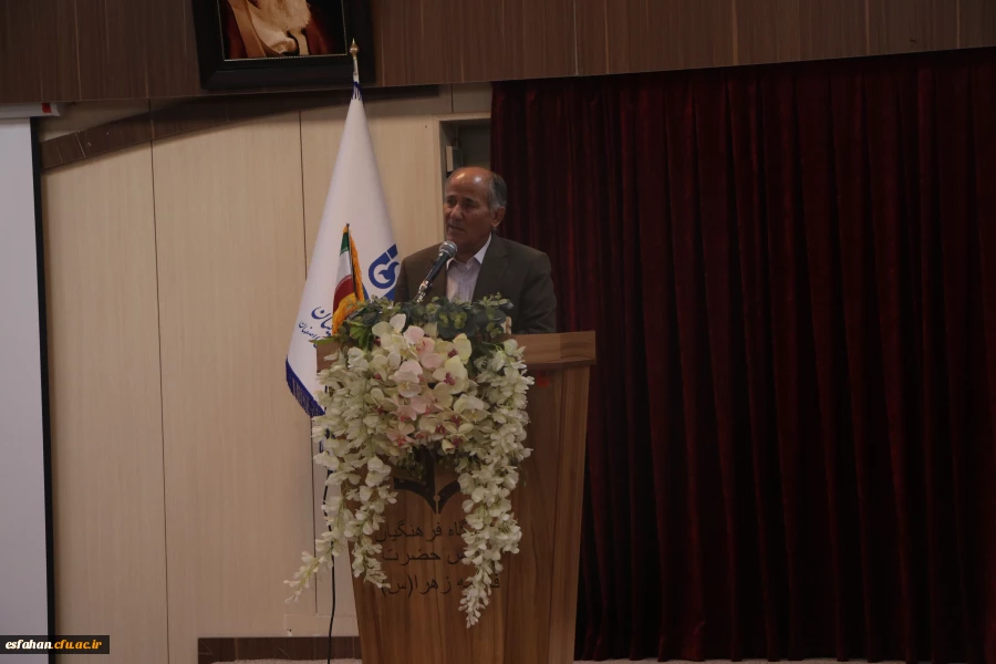 مراسم تکریم و معارفه مسئول دفتر نمایندگی نهاد مقام معظم رهبری در دانشگاه فرهنگیان استان اصفهان 4