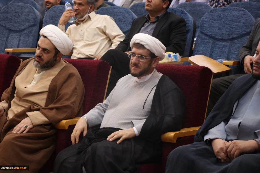 مراسم تکریم و معارفه مسئول دفتر نمایندگی نهاد مقام معظم رهبری در دانشگاه فرهنگیان استان اصفهان 10