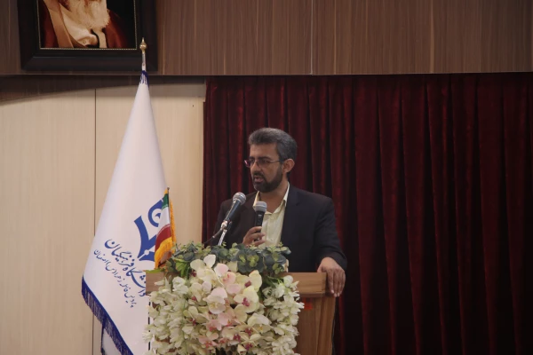 مراسم تکریم و معارفه مسئول دفتر نمایندگی نهاد مقام معظم رهبری در دانشگاه فرهنگیان استان اصفهان 8