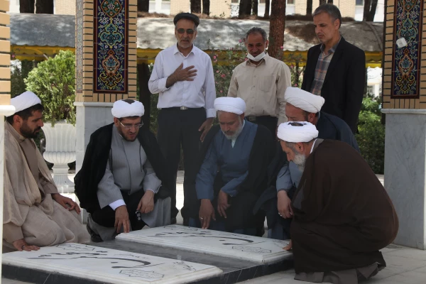 مراسم تکریم و معارفه مسئول دفتر نمایندگی نهاد مقام معظم رهبری در دانشگاه فرهنگیان استان اصفهان 17