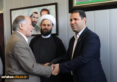  آیین تکریم و معارفه سرپرستان مدیریت  امور پردیس های استان های قم، مازندران، اصفهان و هرمزگان 