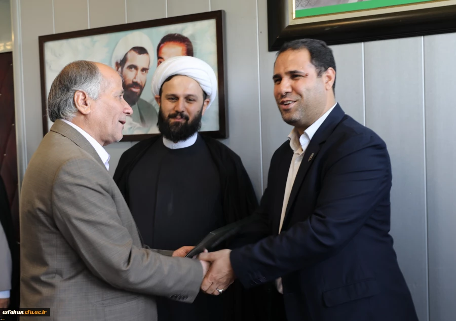  آیین تکریم و معارفه سرپرستان مدیریت  امور پردیس های استان های قم، مازندران، اصفهان و هرمزگان  2