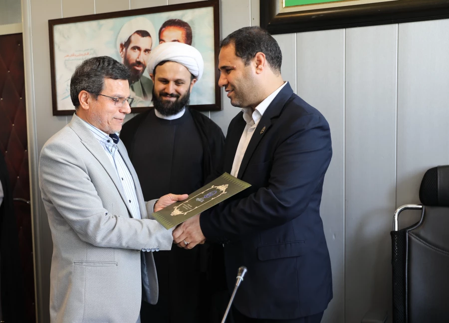  آیین تکریم و معارفه سرپرستان مدیریت  امور پردیس های استان های قم، مازندران، اصفهان و هرمزگان  3