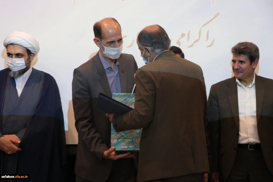 مراسم تکریم و معارفه ی مدیریت امور پردیس های دانشگاه فرهنگیان استان اصفهان 19