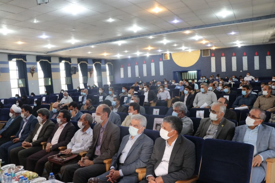 مراسم تکریم و معارفه ی مدیریت امور پردیس های دانشگاه فرهنگیان استان اصفهان 25