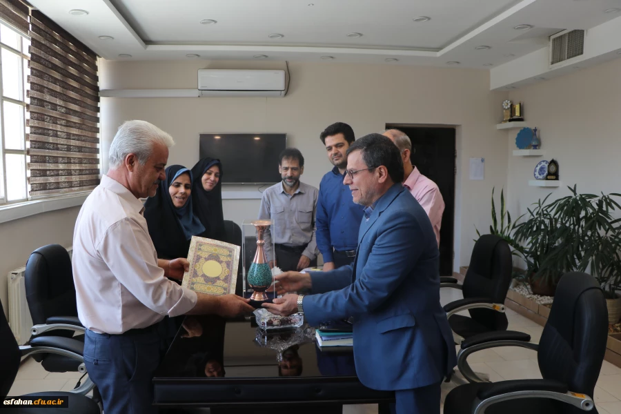 تقدیر از آزاده ی گرامی، جواد خشوعی 3