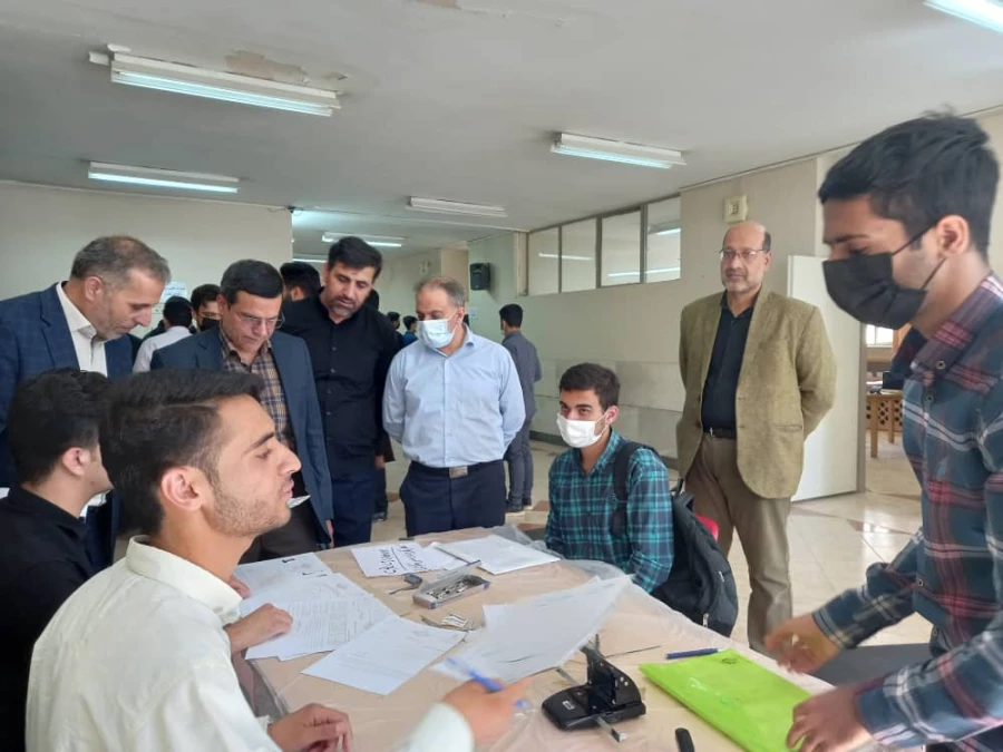 بازدید دکتر علی اکبر کجباف از روند مصاحبه ی داوطلبان ورود به دانشگاه 21