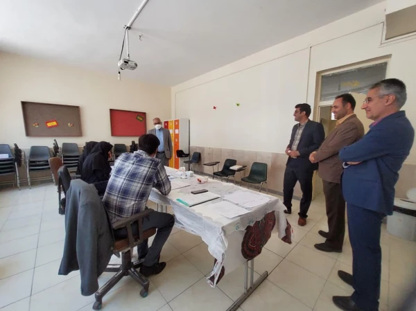 بازدید معاونت اداره کل آموزش و پرورش از روند برگزاری مصاحبه داوطلبان ورود به دانشگاه فرهنگیان 5