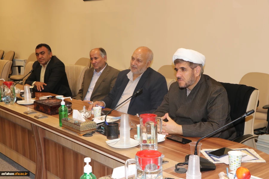 تشکیل نهمین جلسه ی هیأت مدیره ی بنیادخیرین حامی دانشگاه فرهنگیان استان اصفهان 6