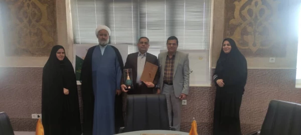 بازدید دکتر علی اکبر کجباف از مرکز امام خمینی(ره) کاشان 2