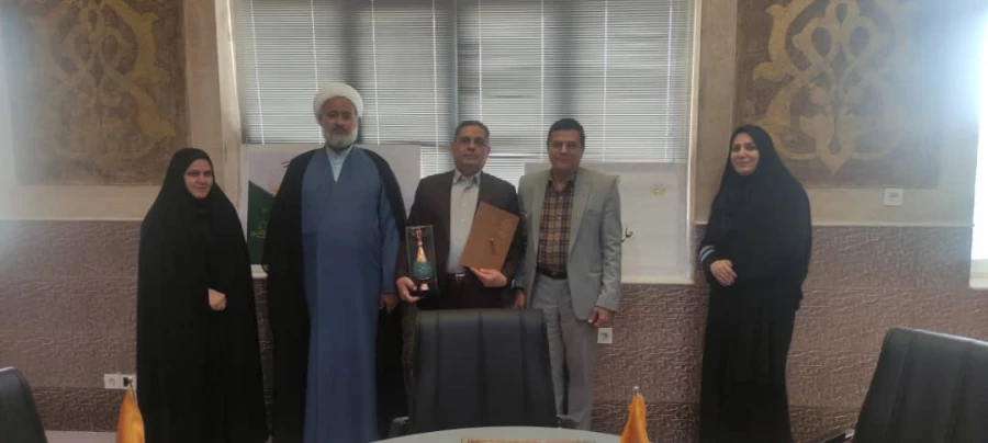 بازدید دکتر علی اکبر کجباف از مرکز امام خمینی(ره) کاشان 2