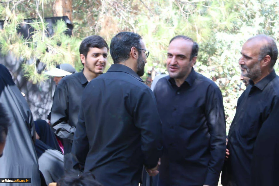 برپایی موکب تربیتی اربعین حسینی بسیج دانشجویی دانشگاه فرهنگیان استان اصفهان در گلستان شهدای شهر اصفهان  2