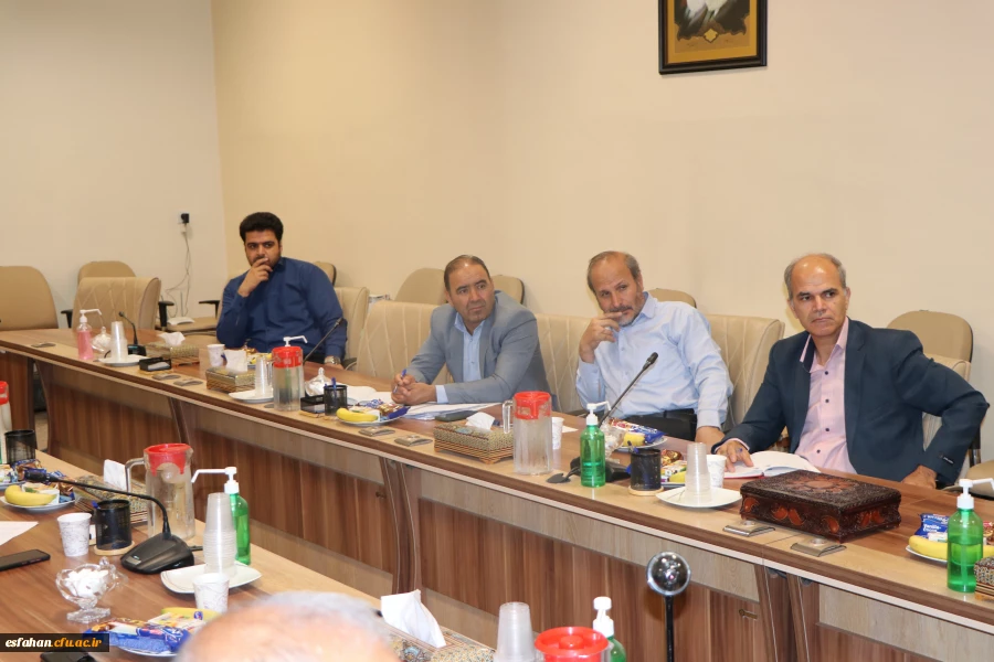  تشکیل جلسه ی مشترک مسئولین دانشگاه و اداره  کل آموزش و پرورش استان اصفهان 11