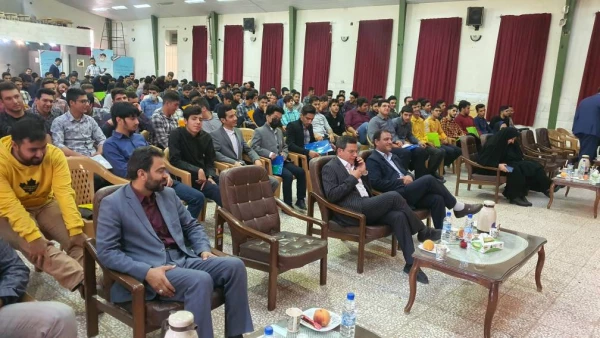 مراسم استقبال از دانشجویان جدیدالورود مرکز شهیدآیت نجف آباد استان اصفهان 16