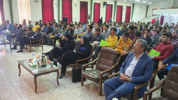 مراسم استقبال از دانشجویان جدیدالورود مرکز شهیدآیت نجف آباد استان اصفهان 17