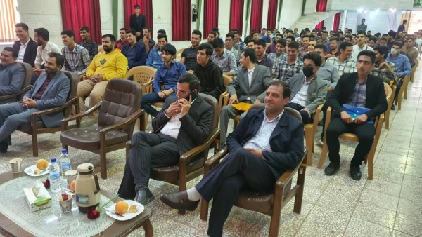 مراسم استقبال از دانشجویان جدیدالورود مرکز شهیدآیت نجف آباد استان اصفهان 18