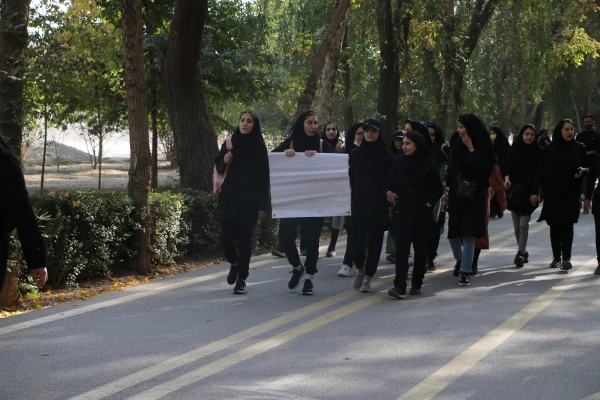 همایش پیاده روی اساتید،کارکنان و دانشجومعلمان دانشگاه فرهنگیان استان اصفهان 3