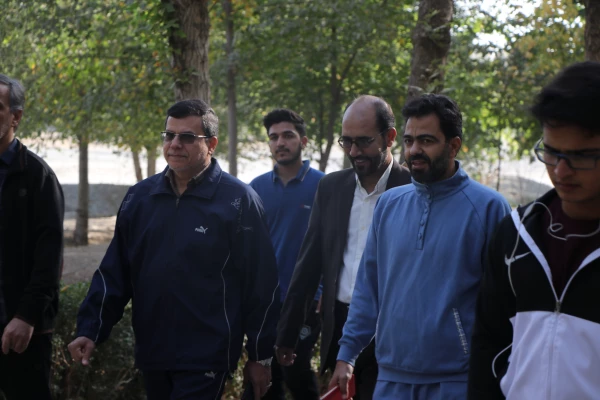 همایش پیاده روی اساتید،کارکنان و دانشجومعلمان دانشگاه فرهنگیان استان اصفهان 11