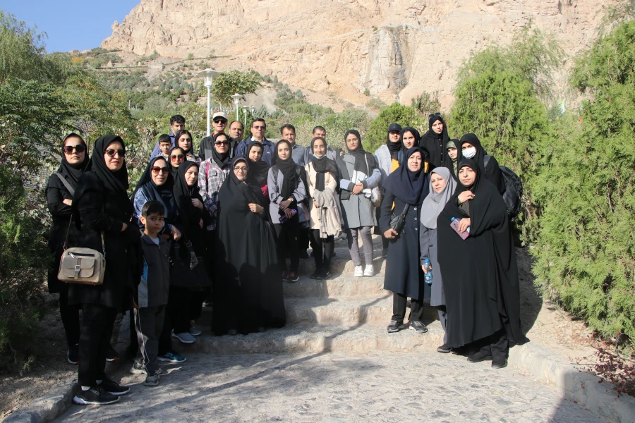 همایش کوه گشت  اساتید،کارکنان و دانشجومعلمان دانشگاه فرهنگیان استان اصفهان 7