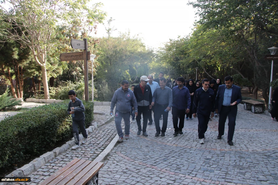 همایش کوه گشت  اساتید،کارکنان و دانشجومعلمان دانشگاه فرهنگیان استان اصفهان 8
