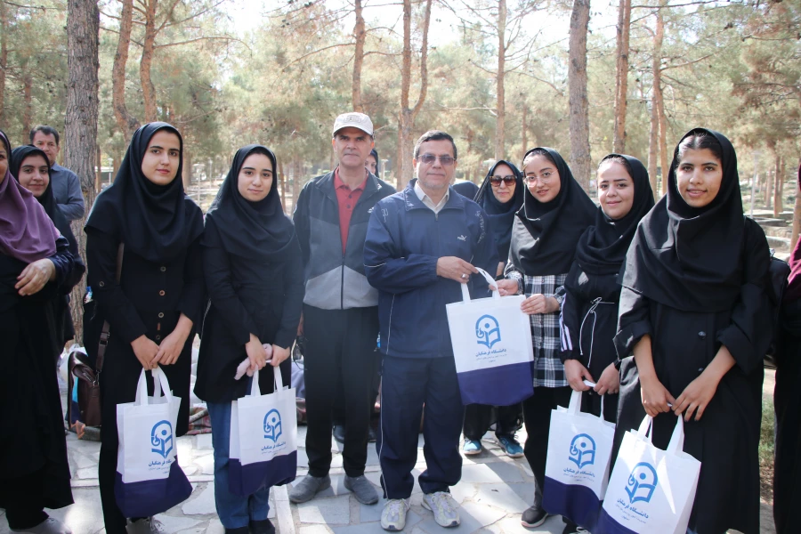 همایش کوه گشت  اساتید،کارکنان و دانشجومعلمان دانشگاه فرهنگیان استان اصفهان 27