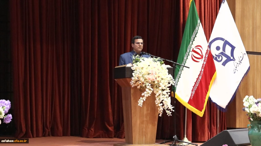 مراسم دانشجویان دختر جدیدالورود سال 1401 دانشگاه فرهنگیان استان اصفهان 3