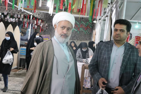 مراسم دانشجویان دختر جدیدالورود سال 1401 دانشگاه فرهنگیان استان اصفهان 16