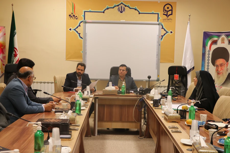 تشکیل جلسه ی شوری آموزش دانشگاه 6