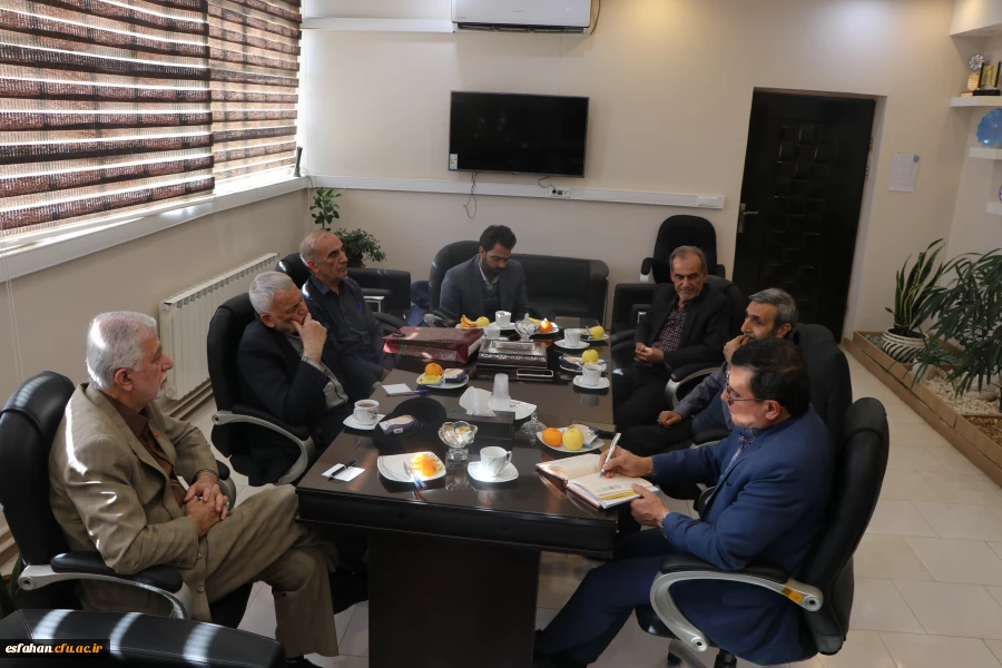 دیدار دکتر کجباف  با اساتید پیشکسوت دانشگاه 2